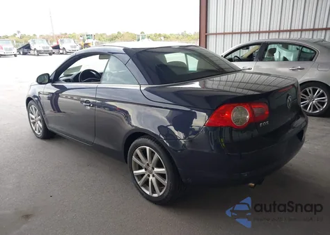 2008 Volkswagen Eos Komfort z USA, uszkodzony, nr VIN WVWBA71F18V038532